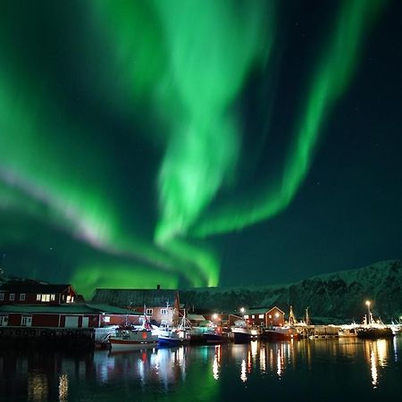 Laukvik Suites Bagian luar foto