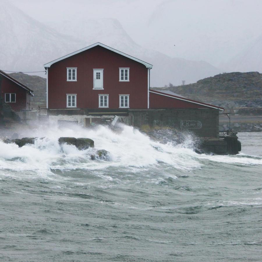 Laukvik Suites Bagian luar foto